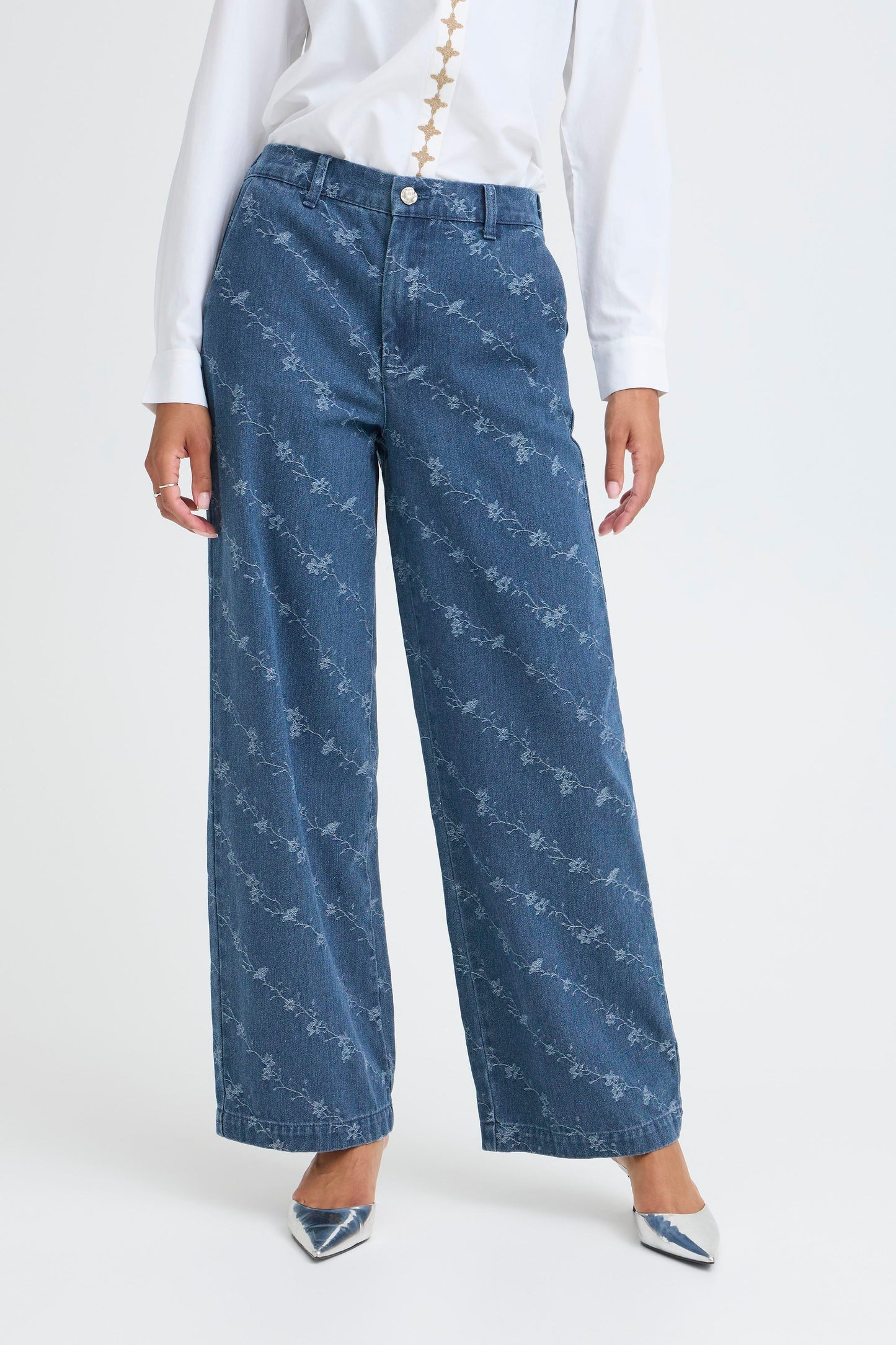 BYKANIO Trousers