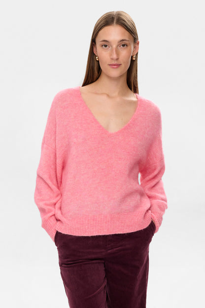 NURIETTE V-NECK PULLOVER