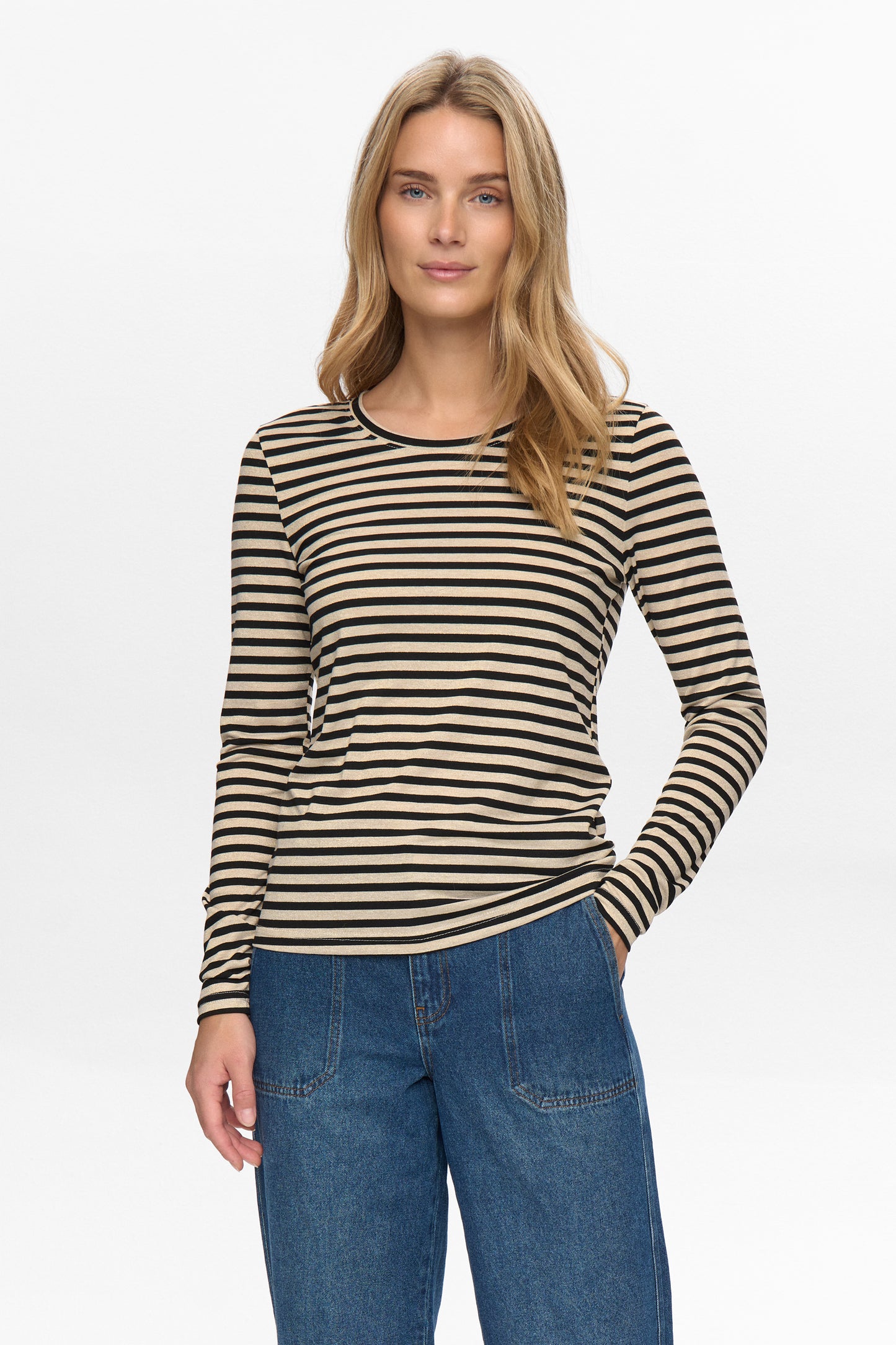 NURIXIE BLOUSE