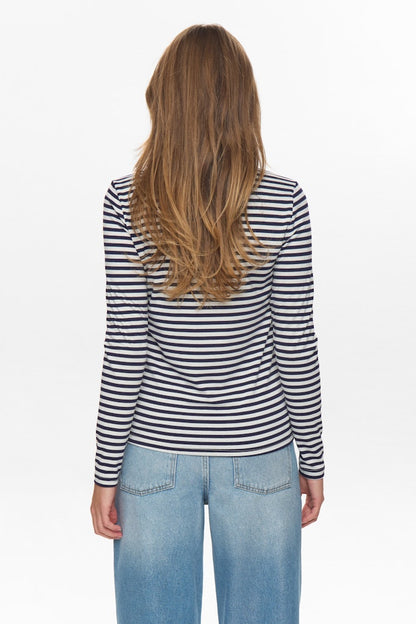 NURIXIE BLOUSE